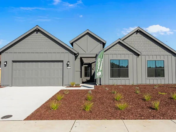 410 Maria Dr, Hollister, CA 95023