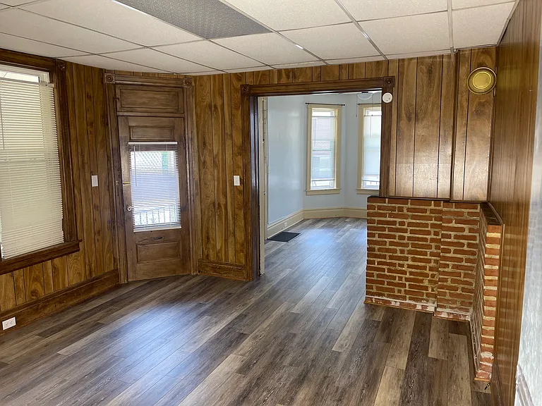349 S Church St — Photo 5