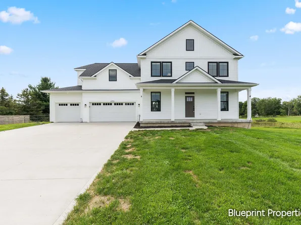 6755 Alto Farm Ln, Alto, MI 49302