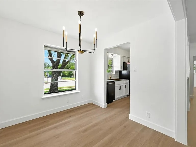 8520 Bradford Dr — Photo 11
