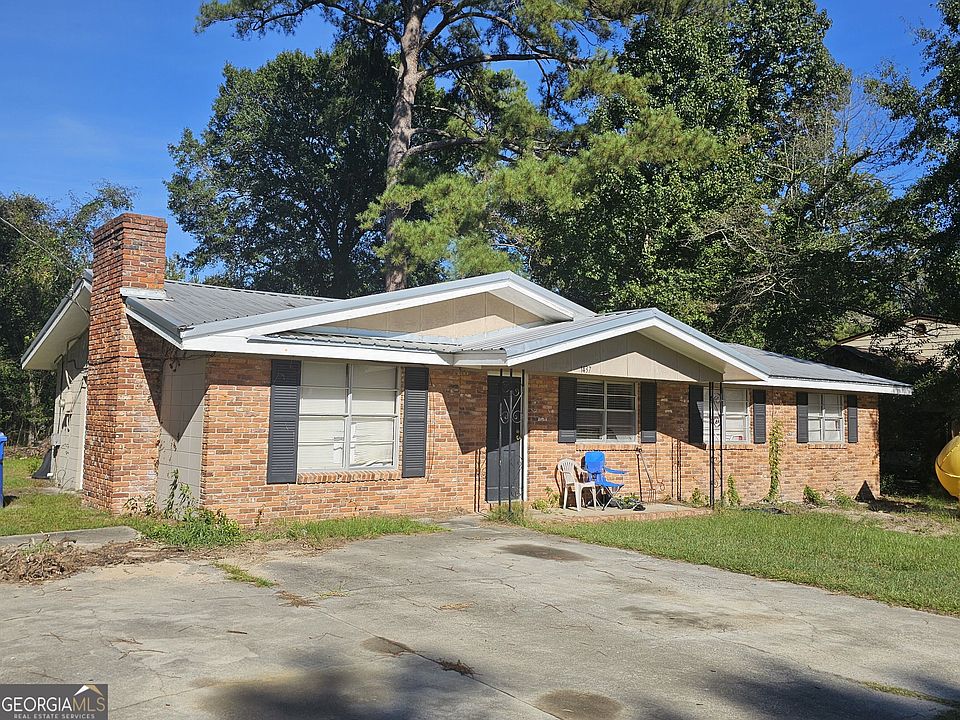 1st image of 1437 Peach St
