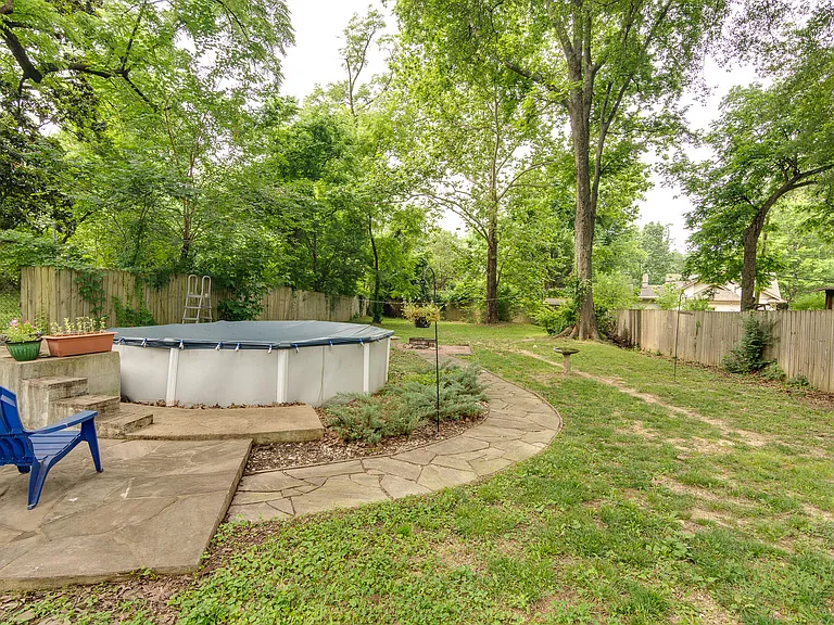 2293 Jackson Ave — Photo 40
