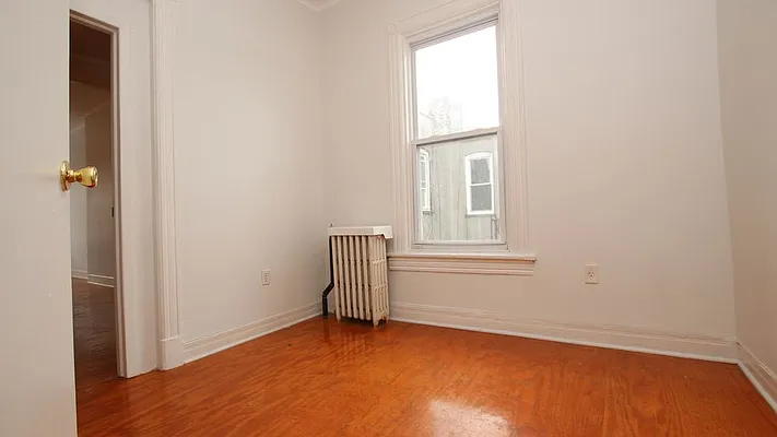 Rented by Nooklyn NYC LLC | media 17