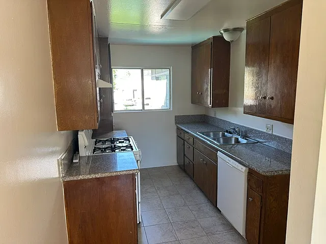1 bed, 600 sqft, $1,895 — Photo 3