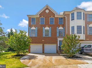 12901 Starters Ln, Fairfax, VA 22033