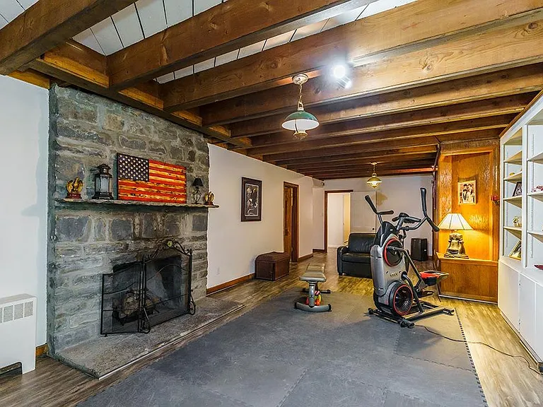 304 Barnes Mill Rd — Photo 15