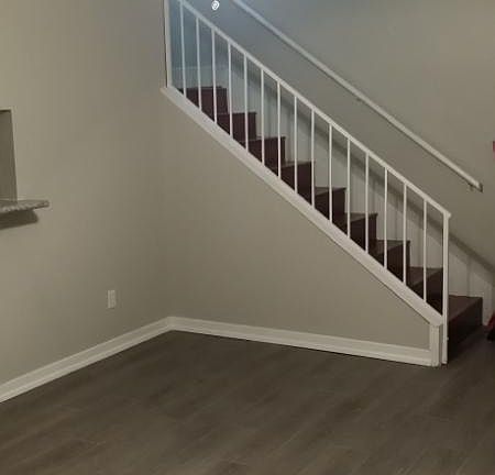 5th image of 730 Memorial Mews St APT A