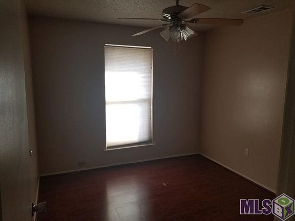 3rd image of 757 Kennedy Ave