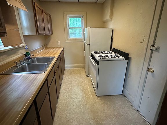 2nd image of 587 & 589 Merton Ave #1