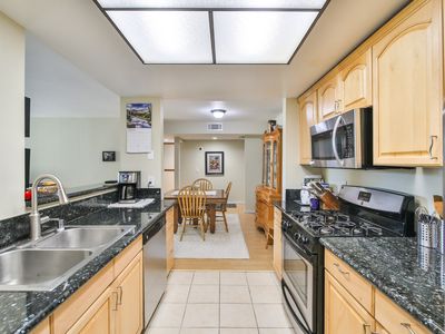 5670 W Olympic Blvd APT B09, Los Angeles, CA, 90036