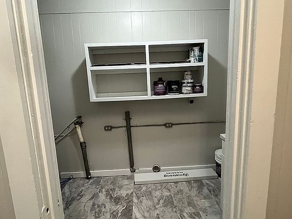 5th image of 9408 Copeland Ln