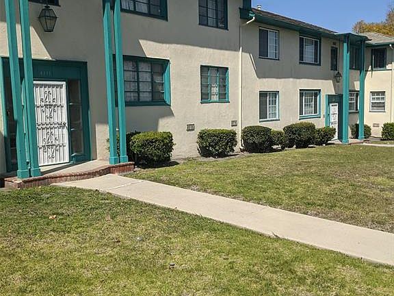 2nd image of 4008 Santa Rosalia Dr