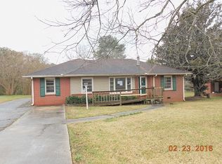 1640 W Poplar St, Griffin, GA 30224