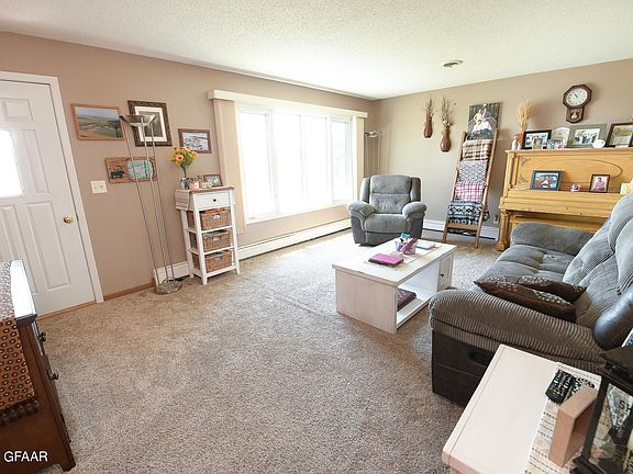 2nd image of 624 1st Ave SE