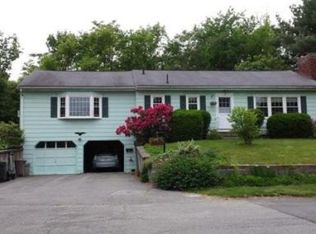 3 Colonial Ter, Chelmsford, MA 01824