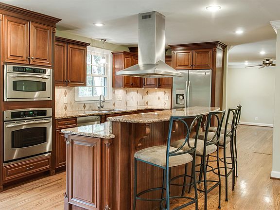 5th image of 6709 Rodney Ct