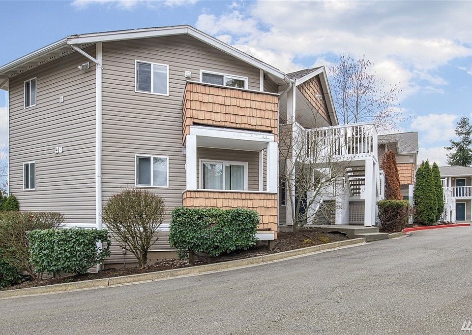 1st image of 15101 Admiralty Way APT 106
