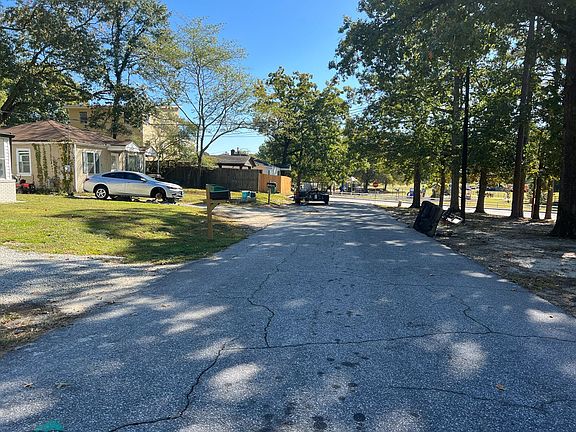 5th image of 722 Georgia Ave