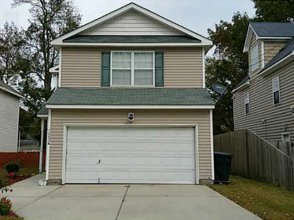 1082 Longstreet Ave #A, Virginia Beach, VA 23451