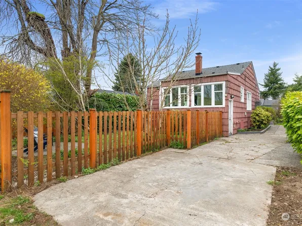 4231 S Bateman Street, Seattle, WA 98118