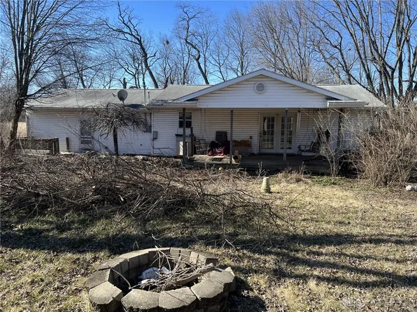 1472 Anna St, Fairborn, OH 45324