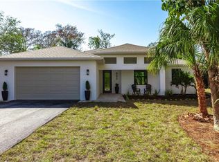 882 35th Ave NW, Naples, FL 34120