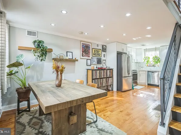 642 Emily St, Philadelphia, PA 19148