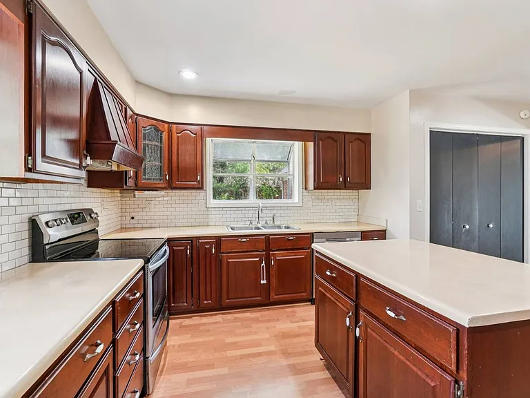 710B Heatherwood Dr — Photo 15