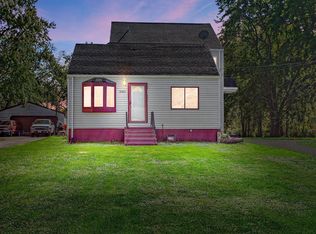 3251 E Ryan Rd, Oak Creek, WI 53154