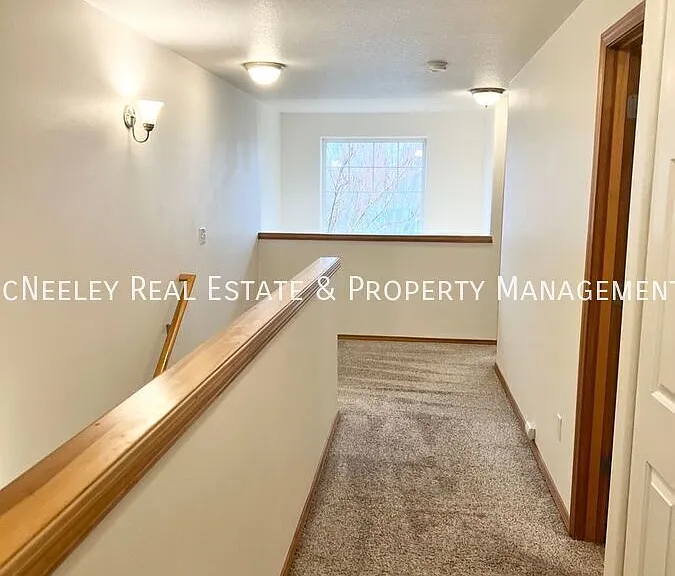 480 Lair Ln — Photo 11