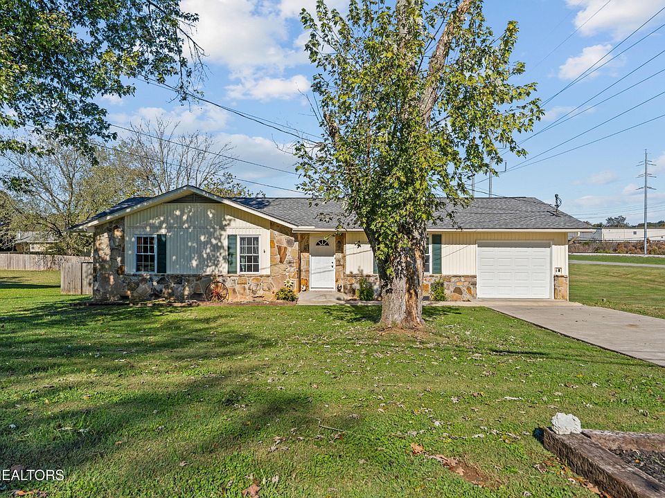 1st image of 218 Christin Dr