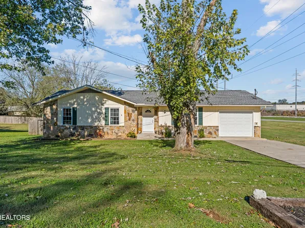 218 Christin Dr, Clinton, TN 37716