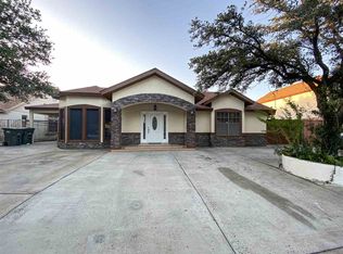 1906 Lowry Rd, Laredo, TX 78045