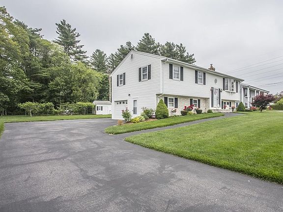 3rd image of 36 Mary Dr