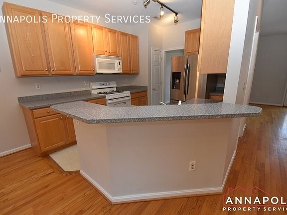 2nd image of 518 Wood Duck Ln