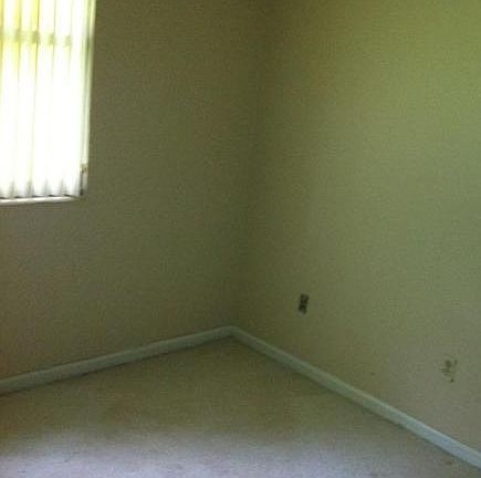 3rd image of 168 Spicewood Cir E