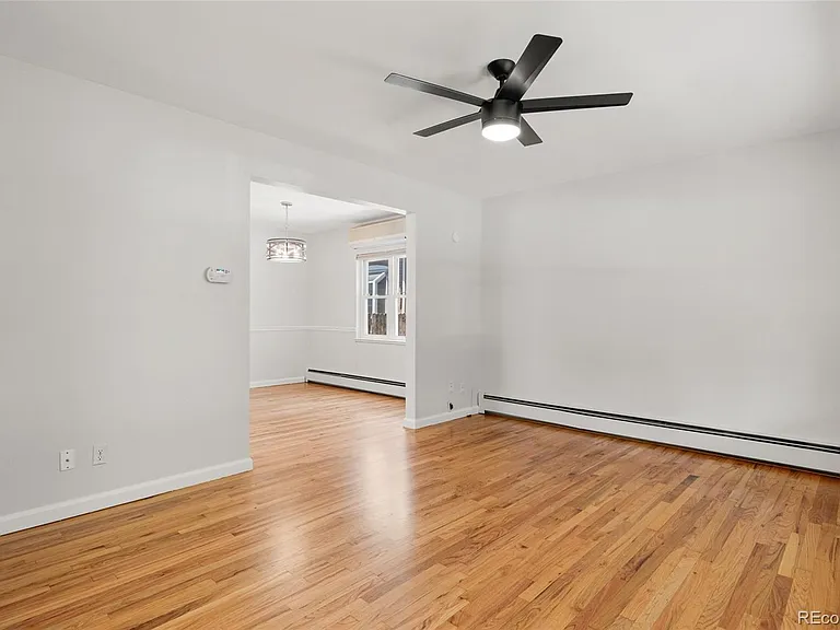 881 S Emerson St — Photo 9