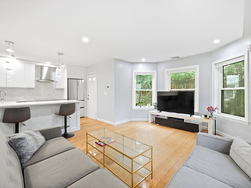 1st image of 336 Adams St #6-1
