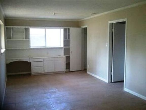5th image of 2100 Bernice Ave