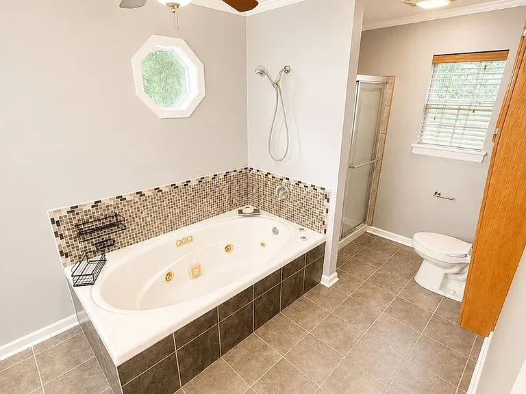 436 E McKinley Ave — Photo 6