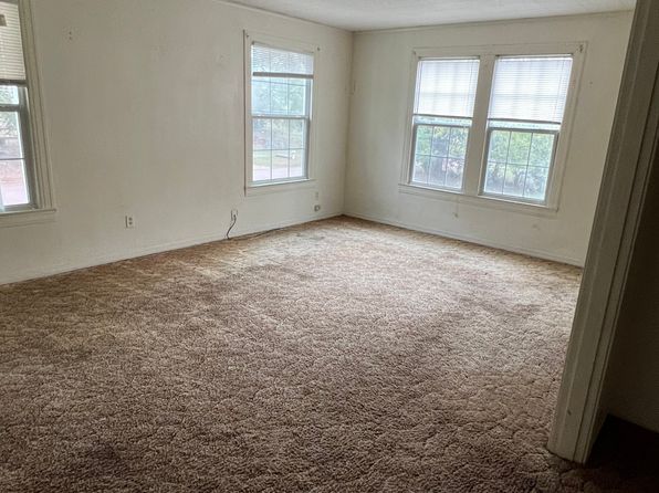 1071 N Bowie St APT 2