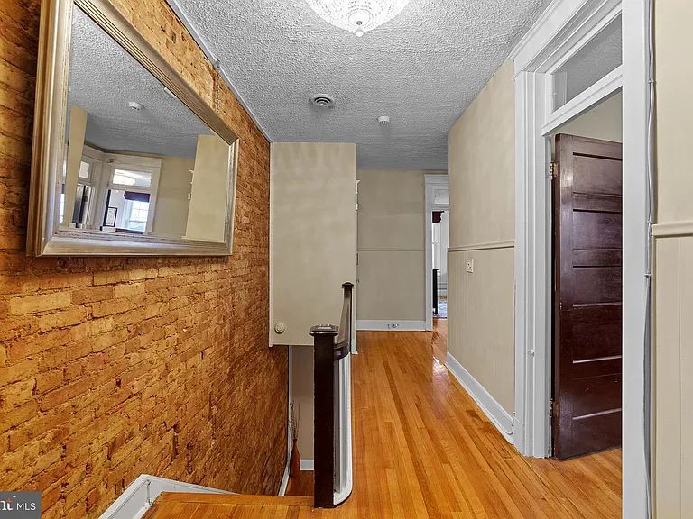 1501 Crittenden St NW — Photo 20