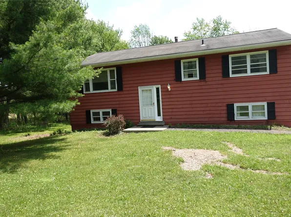 328 Pierce Hill Rd, Vestal, NY 13850