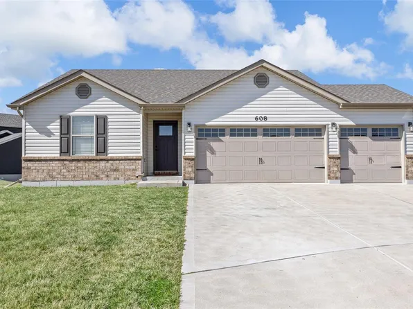 608 Split Rail Ct, Wright City, MO 63390