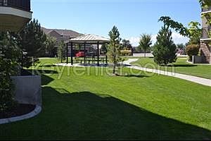 3rd image of 3815 S Clare Dr