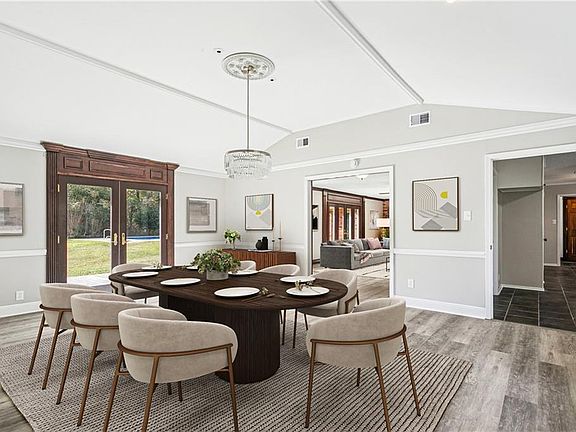 4th image of 106 Magee Rd