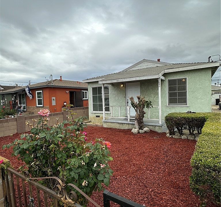 1st image of 1631 N Banning Blvd