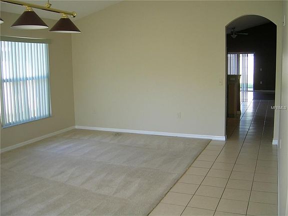 2nd image of 204 Sweet Bay St