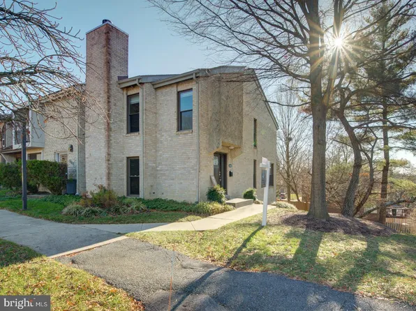 8101 Burkart Ct, Greenbelt, MD 20770