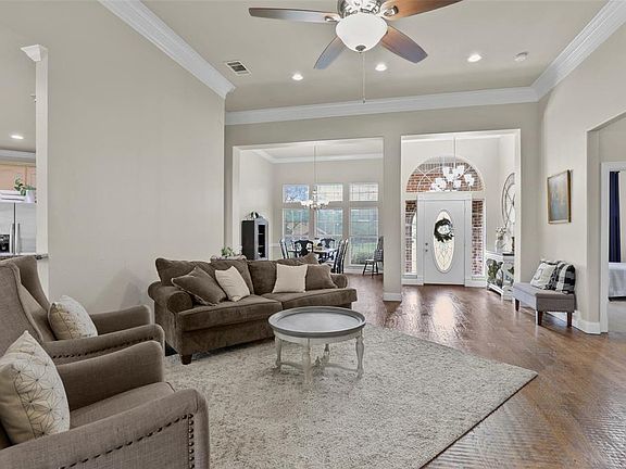 2nd image of 1564 Tiff Cir